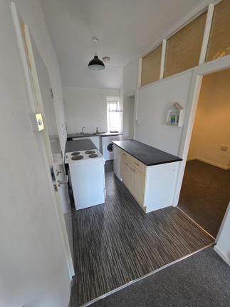 49C, Mold Road, Buckley photo 4
