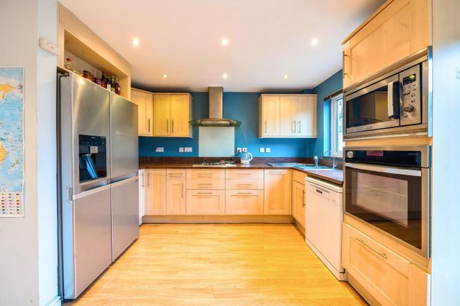 Town house for sale in Albany Mews, Kingston Upon Thames