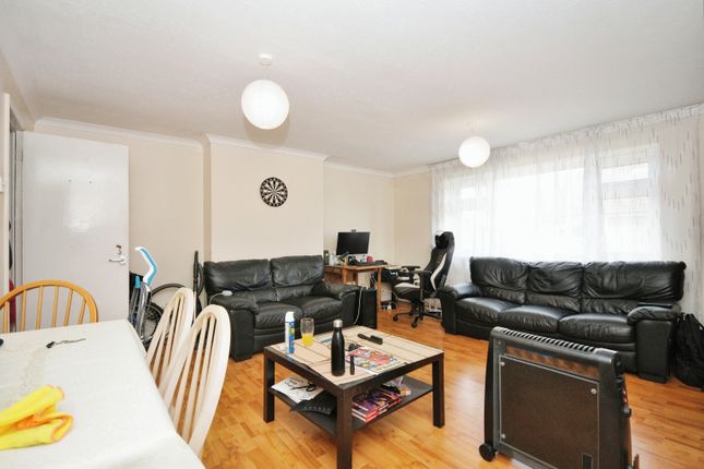 30, Hengist Road, London photo 2