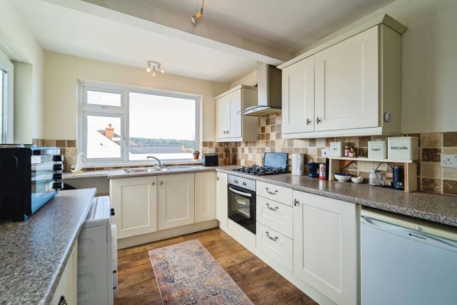 1, Heol Cynan, Pembrokeshire photo 2