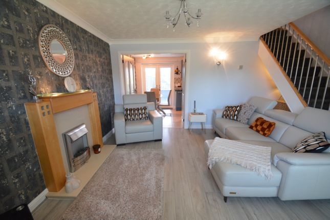 16, Martingale Way, Droylsden photo 5