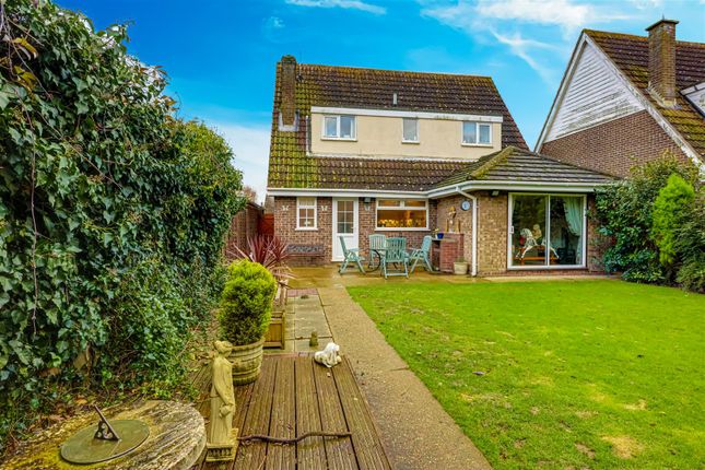 Thumbnail Detached house for sale in Briarfields, Kirby-Le-Soken, Frinton-On-Sea