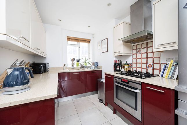 2-bed flat on Corfield Street, Bethnal Green, £525,000