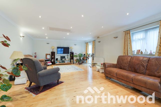 2, Crosslands Road, Epsom photo 2