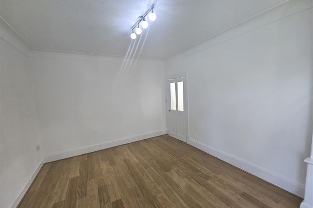 60, Cavendish Road, Salford photo 5