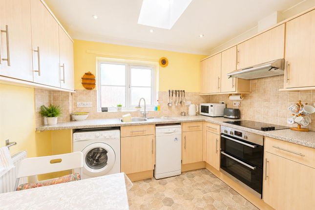 Flat 5 Sandringham Lodge, 30 High Street, Lee-On-The-Solent photo 4