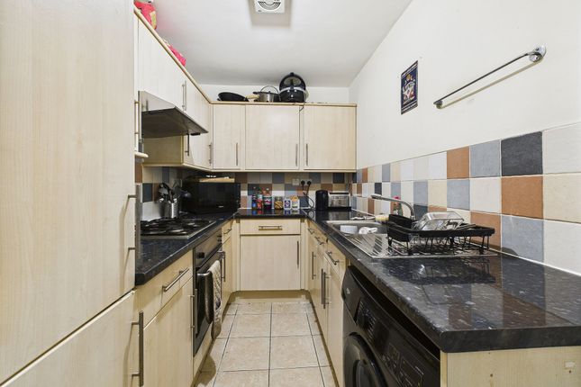 2, Ritsons Court, Consett photo 3