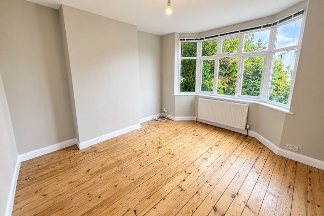 16, Hugh Allen Crescent, OXFORD photo 2