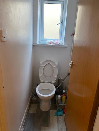 5E, Rugby Close, Harrow photo 2