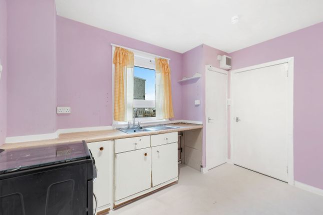 19, Whinnyhill Crescent, Inverkeithing photo 2