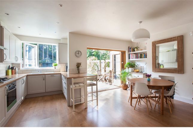 20, The Woodlands, London photo 2