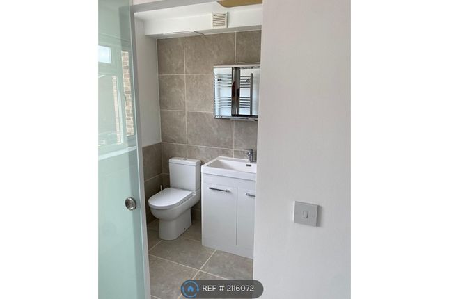 Bledlow Close, London photo 3