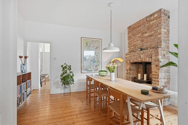 47 Benhill Road, Sutton photo 2