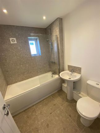 Detached house to rent in Rotherfield Square, Sunderland