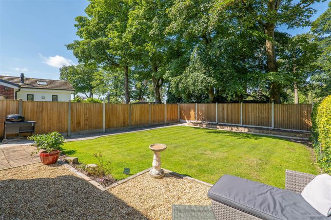 4, Fieldside Avenue, Chorley photo 4