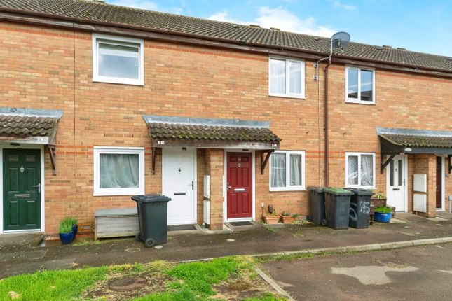 Thumbnail Property for sale in Gladstone Close, Biggleswade