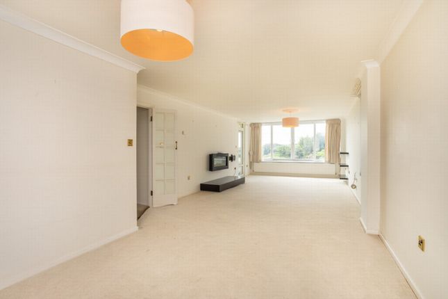 1 Admirals Walk, South Road, Hythe photo 4