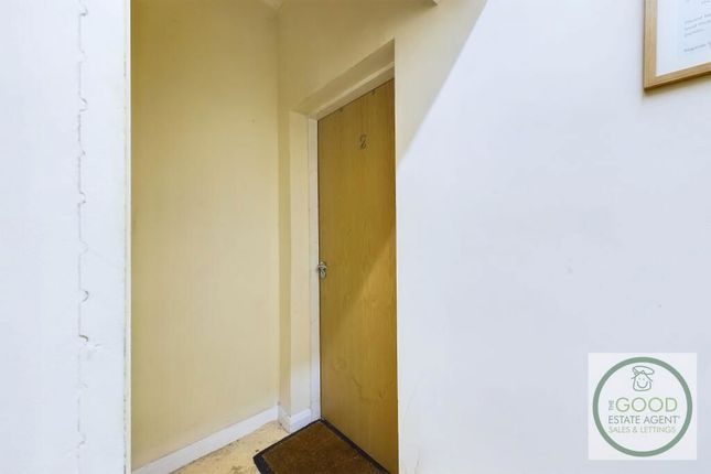 Flat 2, 4a Ramsgate, Durham photo 2