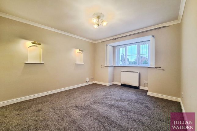 Earnshaw Close, Greater Manchester photo 4