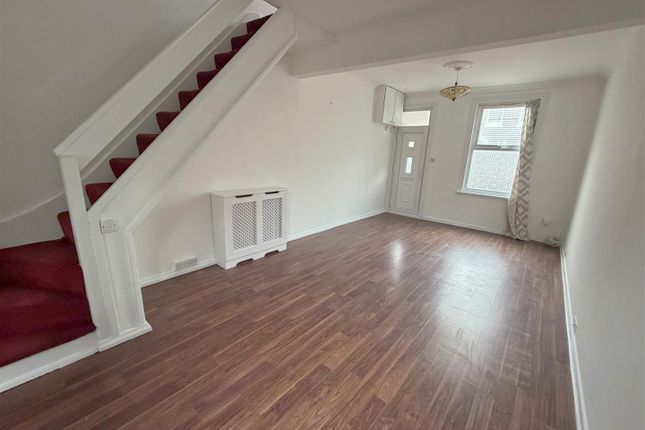 53, Tower Hamlets Road, London photo 2