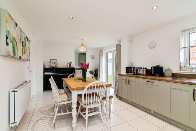 13, Bacon Grove, Nottinghamshire photo 3