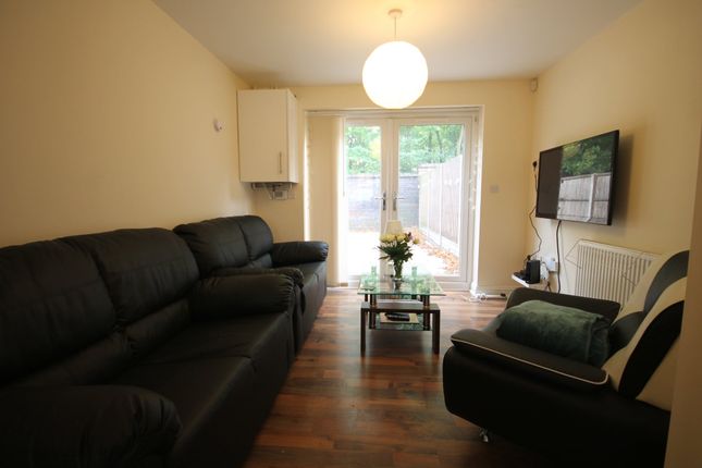 Terraced house to rent in Blue Fox Close, West End, Leicester