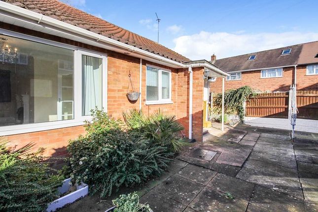 1, Hall Dene, Hadley photo 4