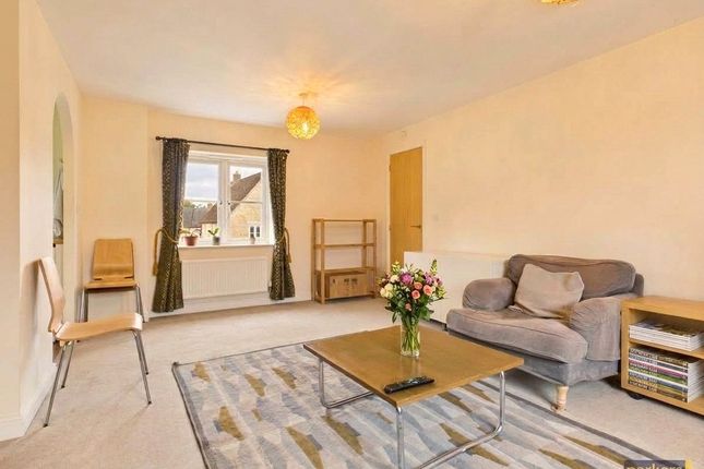 17, Collier Crescent, Oxfordshire photo 4