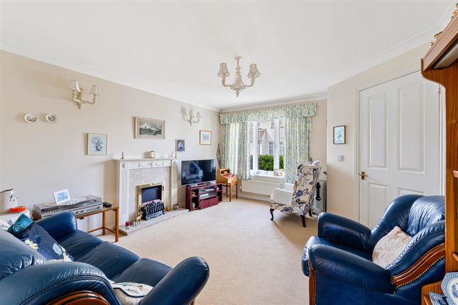 28, Myrtle Tree Crescent, Weston-Super-Mare photo 4