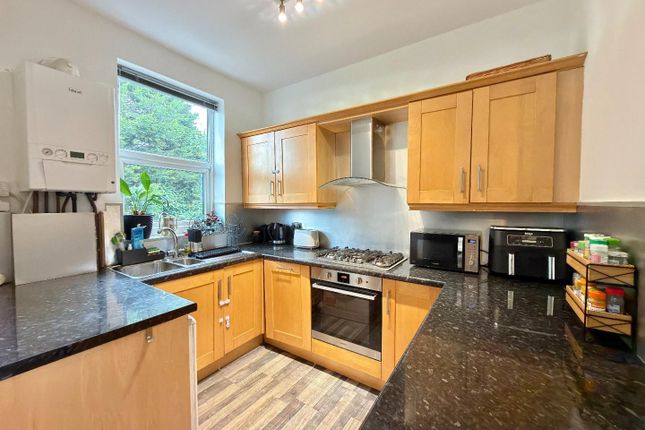 Flat 6, Saxon Lodge, 8, Woodlands Road, Whalley Range photo 4