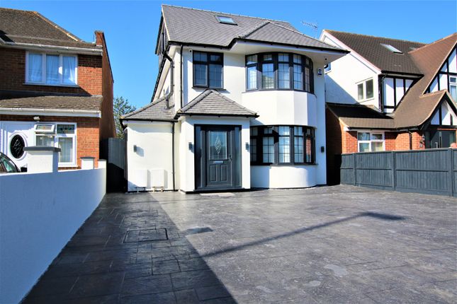 Thumbnail Detached house to rent in London Road, Langley, Slough