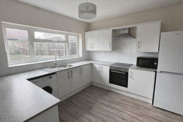 21 Wycliffe Road, Bournemouth photo 2