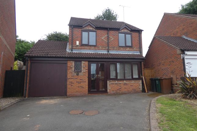 Thumbnail Detached house to rent in Oak Close, Castle Gresley, Swadlincote