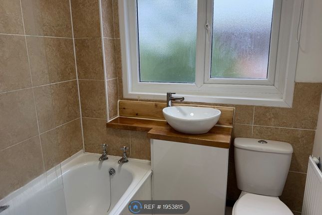 Montagu Drive, Eaglestone, Milton Keynes photo 2