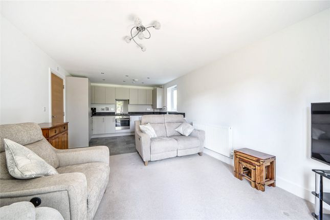 11, Cameo Court, Aylesbury photo 4