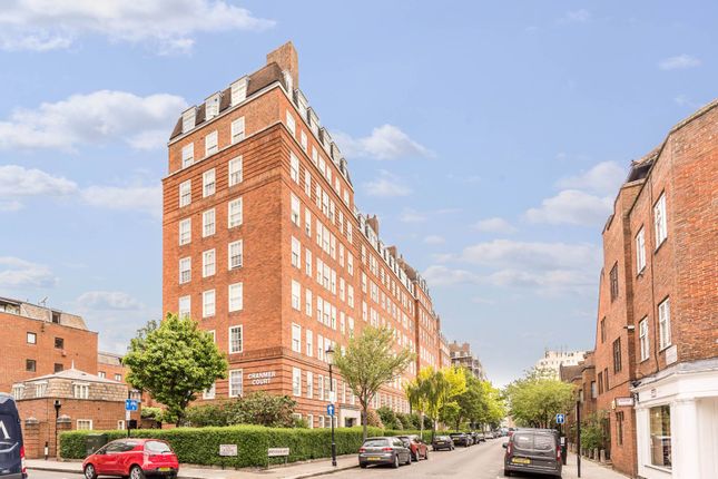 Flat to rent in Whiteheads Grove, Chelsea, London