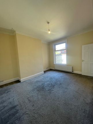 349, Blackburn Road, Darwen photo 5