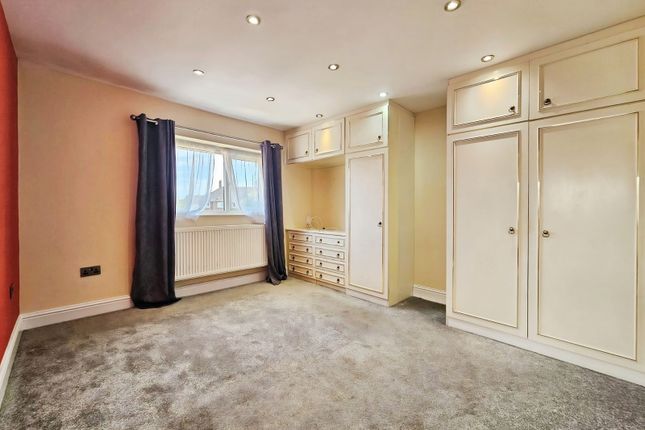 19, Hannibal Road, Surrey photo 4