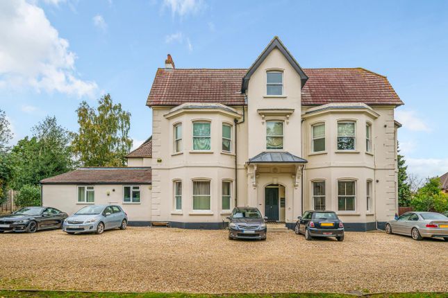 Thumbnail Flat for sale in Grange Road, Guildford