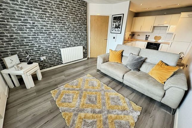 49, White Swan Close, Newcastle Upon Tyne photo 4
