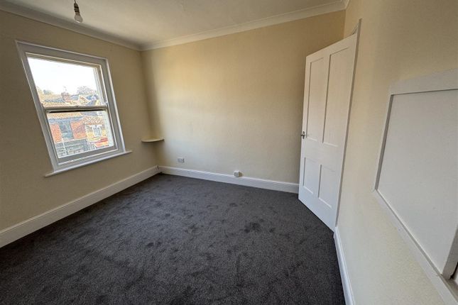 Flat 2, 1, Chancery Lane, Bridport photo 4