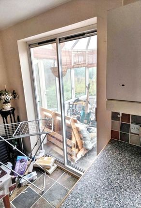 30, Clos Coed Duon, Blackwood photo 4
