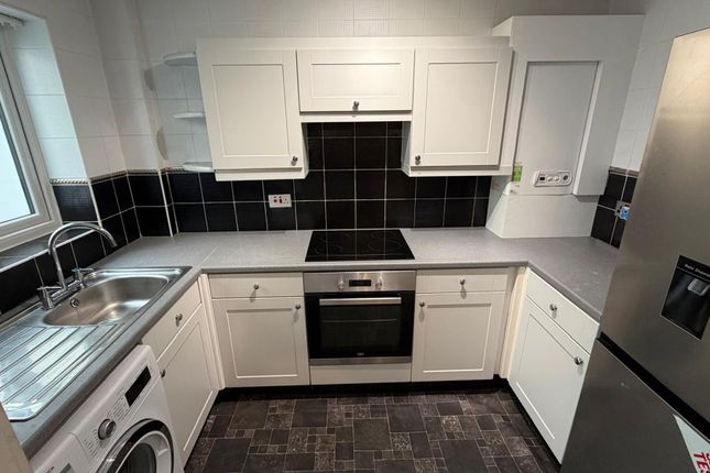 98 The Marian Way, Bootle photo 2