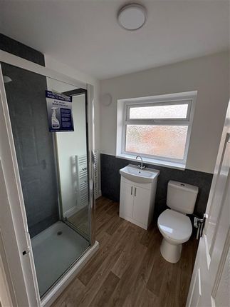 Flat 30, Sheep Dip Lane, DONCASTER photo 5