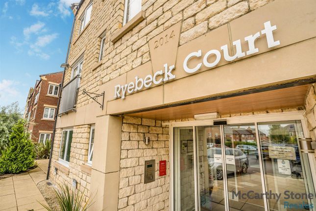 2Ryebeckcourt-Entrance-2.Jpg
