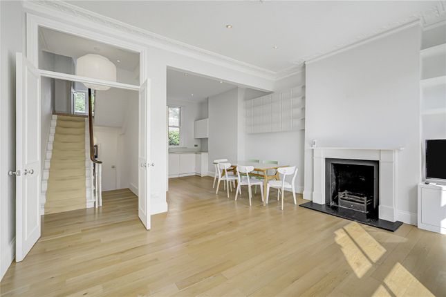 UM, 116, Ifield Road, London photo 2