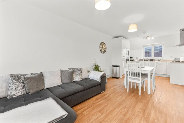 Flat for sale in St Andrews Park, Halling, Rochester, Kent.