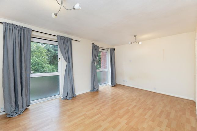 Flat 4 Ridgway Court, 22, Lancaster Road, London photo 4