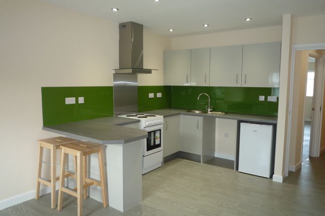 Flat 1 White Hart Cottage, Stone Cross, Penkridge, Staffs photo 2