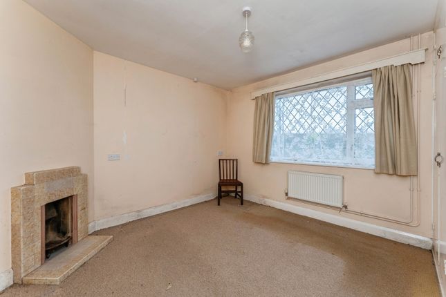 34, Chambers Lane, Mold photo 4